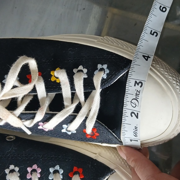 Converse Black Floral Sneakers Size 8 - Picture 15 of 16